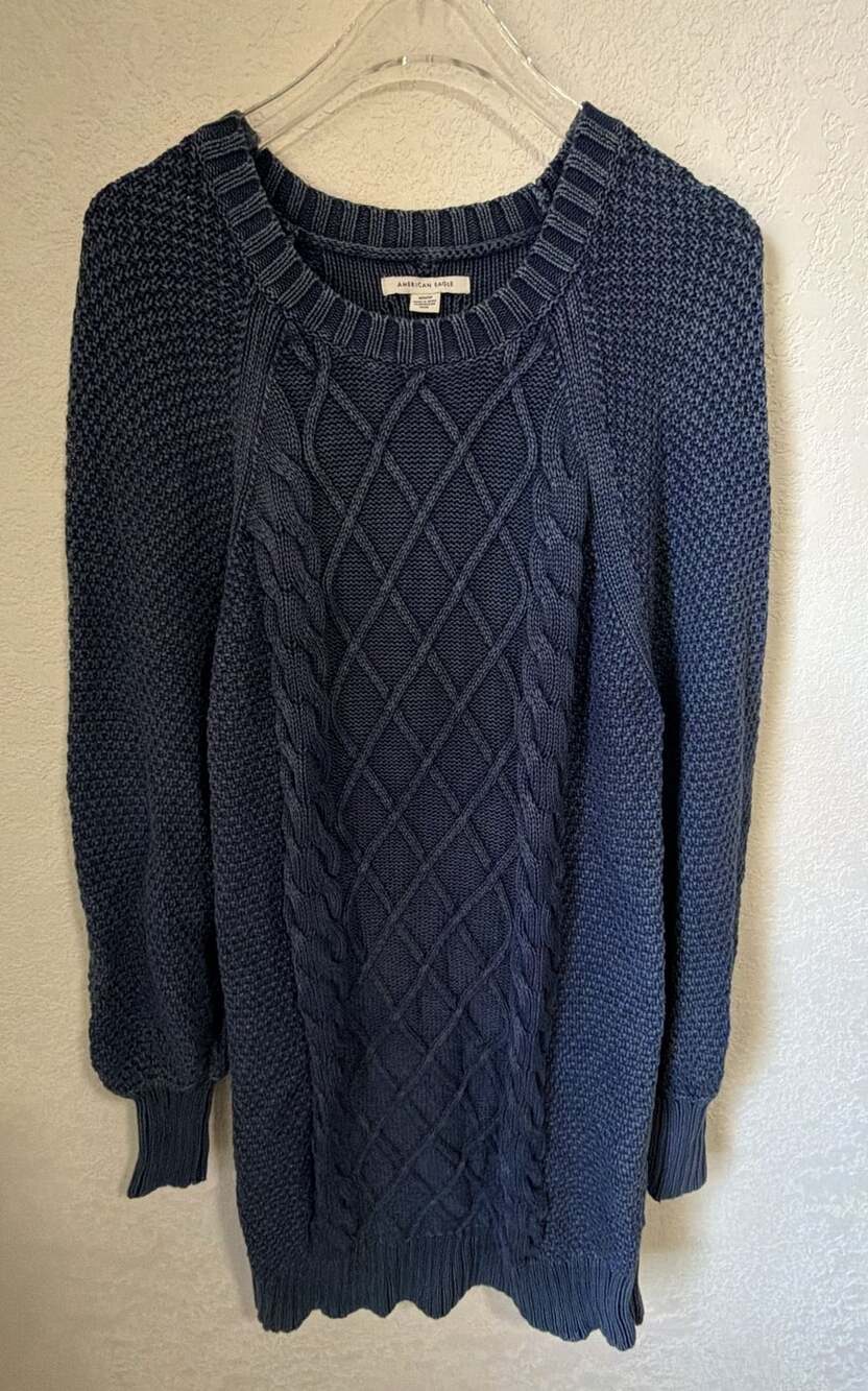 American Eagle Cable Knit Sweater Size M Blue Long Sleeve Tunic